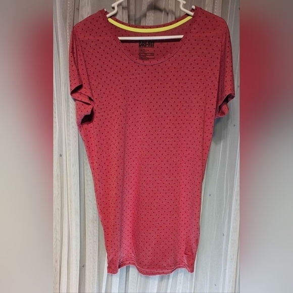 Dri-Fit Loose Fit Size S/M - Picture 1 of 3